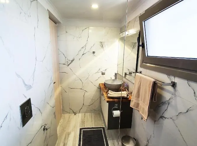 Euphoria Áyios Nikítas